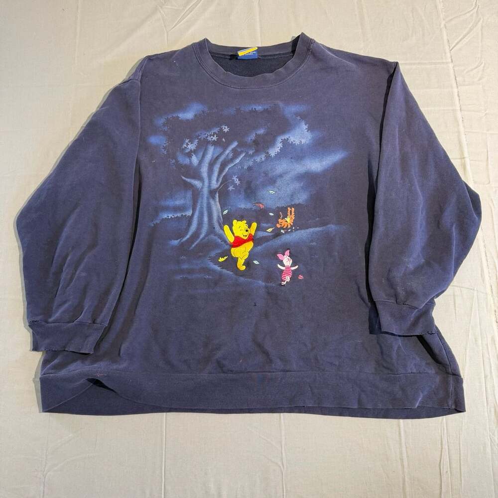 Pooh Vintage Winnie the Pooh Graphic Crewneck Sweatshirt